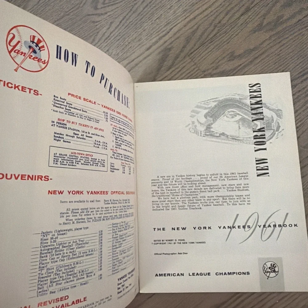 1961 New York Yankees Baseball‎ Yearbook - Official Revised Edition MLB
